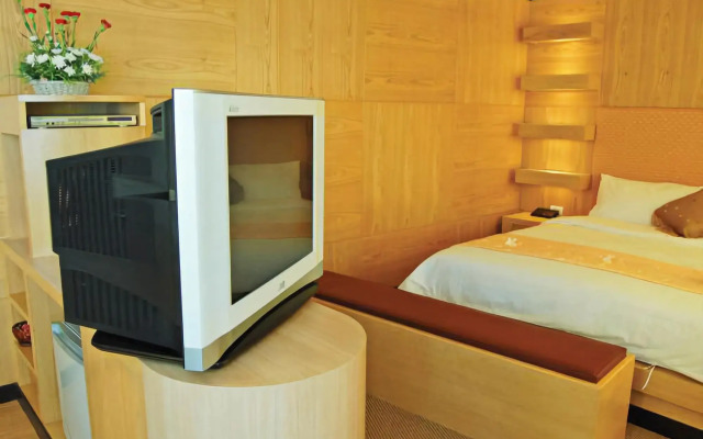 Western Grand Hotel Ratchaburi (SHA Extra Plus)