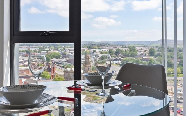 Popular Studio - Great for Working Away and Royal Oldham Hospital