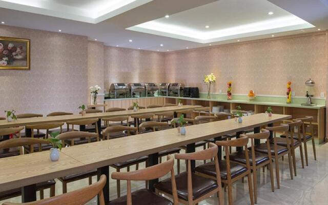 Vienna Hotel Nanning Qingxiu Mountain