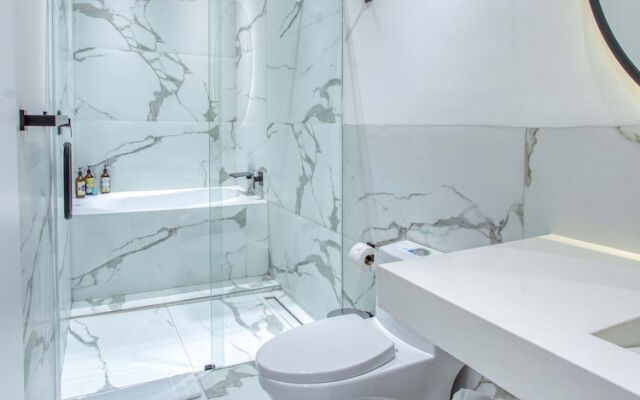 Wanderlot- Hotel Plaza Central