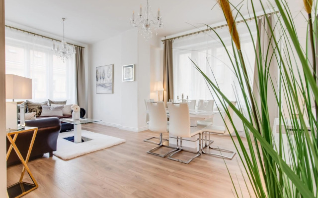 Wenceslas Square Royal Two Bedroom Apartment