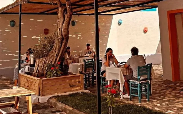 İrinikos Otel