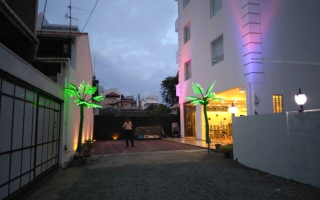 Hotel Nelly Marine