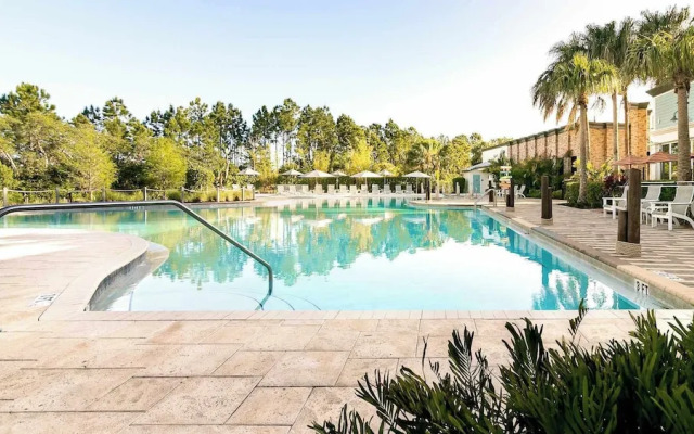 Great Escape to the Enclaves Near Disney!