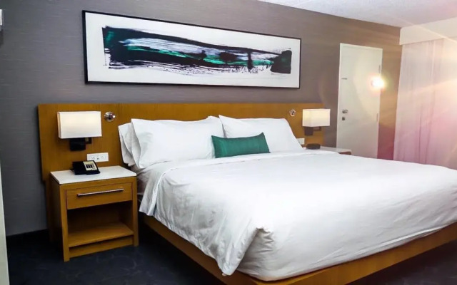 Delta Hotels by Marriott Muskegon Convention Center