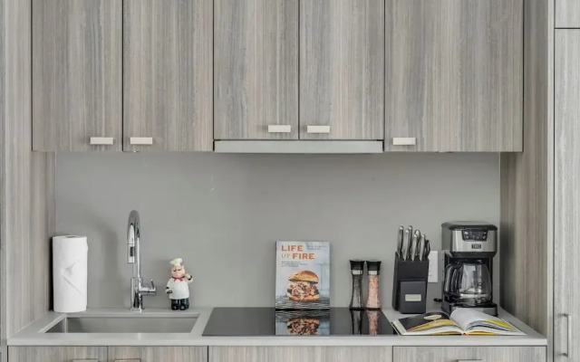 ModernHaus Autograph Collection