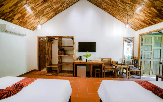 La Mer Resort