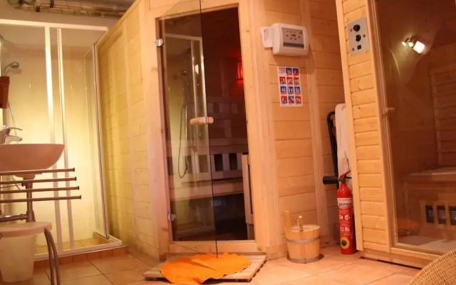 Chalet in Piesendorf With Sauna