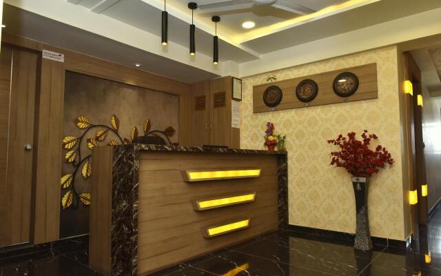 Royal King by Sky Stays Hotel