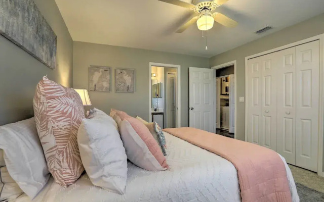 Pool Access + Screened Porch: Sebring Resort Home