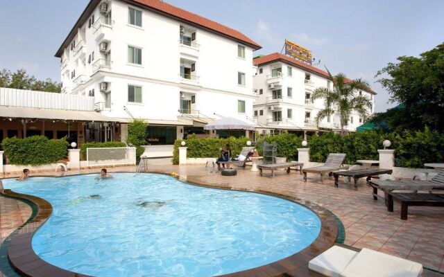 NIDA Rooms Suvarnabhumi 1892 Suites at The Great Residence