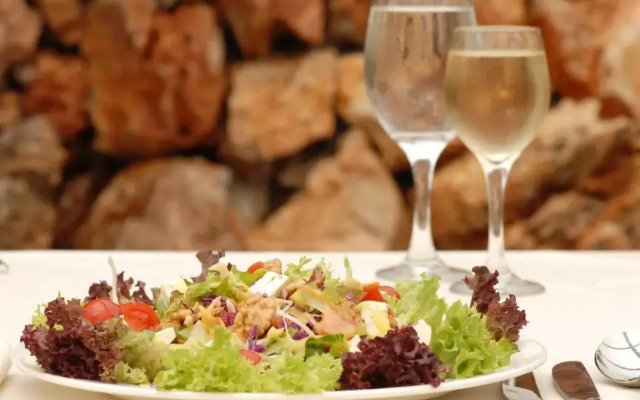 Athens Atrium Hotel and Suites