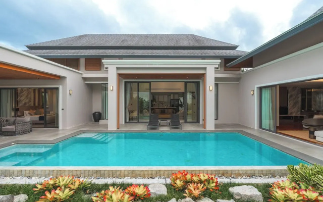 3BR Villa Pool Near Top Beaches V229