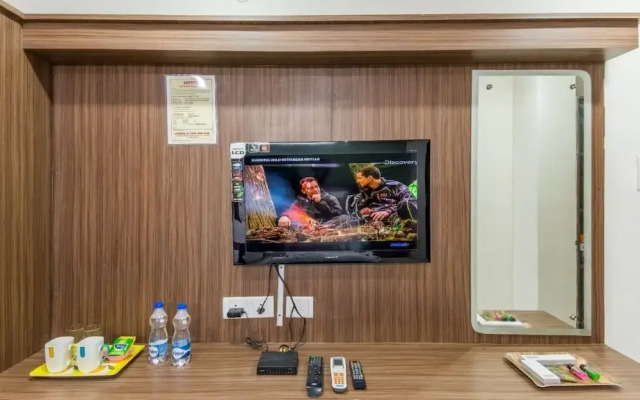 Iroomz Hotel Fusion Inn
