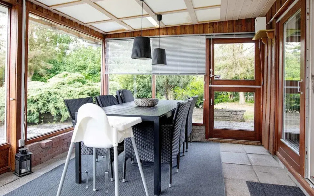 6 Person Holiday Home in Vaeggerlose