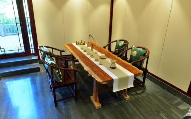 Huaxing Hotel Branch 1