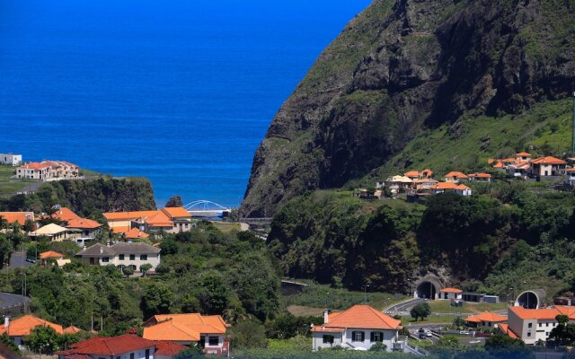 Casa do Passo by Analodges