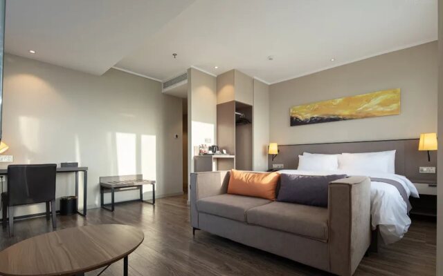 Homeinn Plus Hotel (Guilin Railway Station Xiangbishan Park)