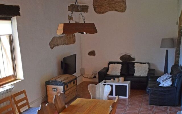Masia Ca La Caputxeta & Golf