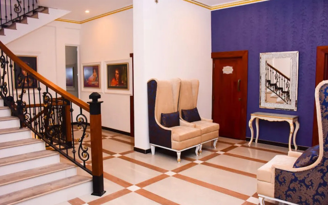 Negombo New Queen's Palace