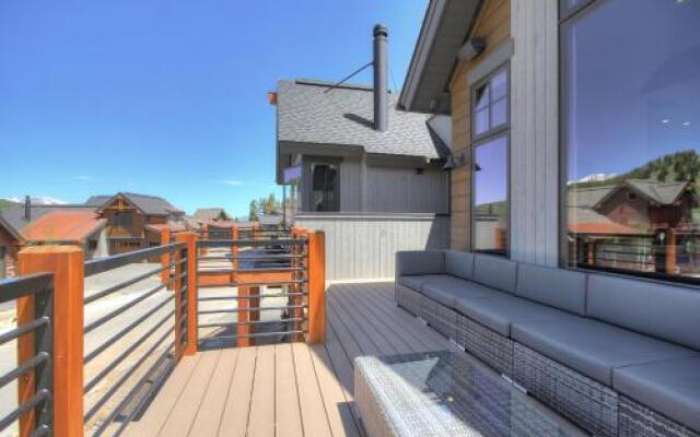 Slope View Chalet Apartment