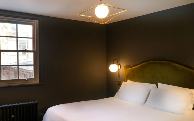 Lock & Key Hotel