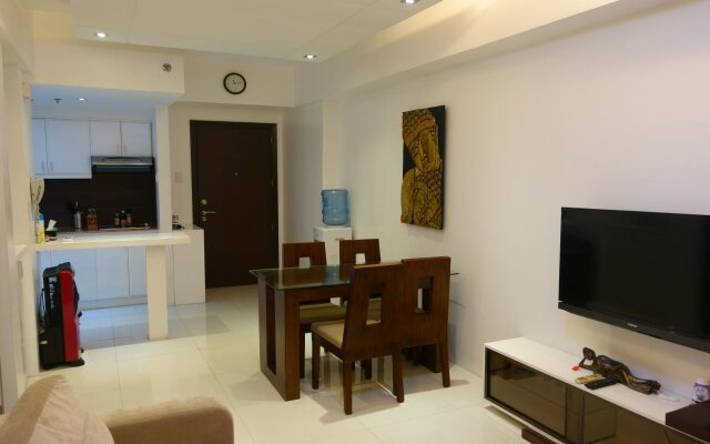 Forbeswood Parklane Suites