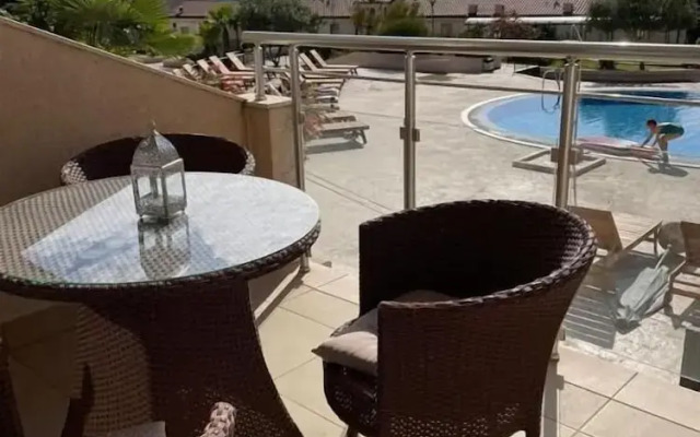 Sunset Poolside Retreat BlueH