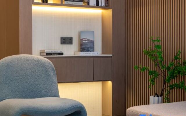 Sushi Light Luxury Hotel (Shanghai Kangqiao Yunan Road Branch)