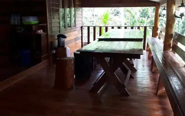 Longgaeng Wang Chompoo