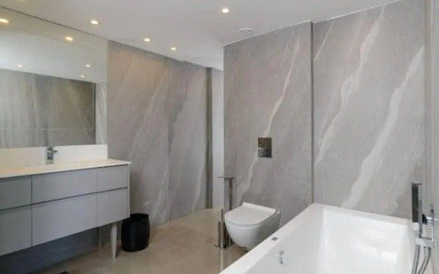 American Colony - 300 sqm Sea View by HolyGuest