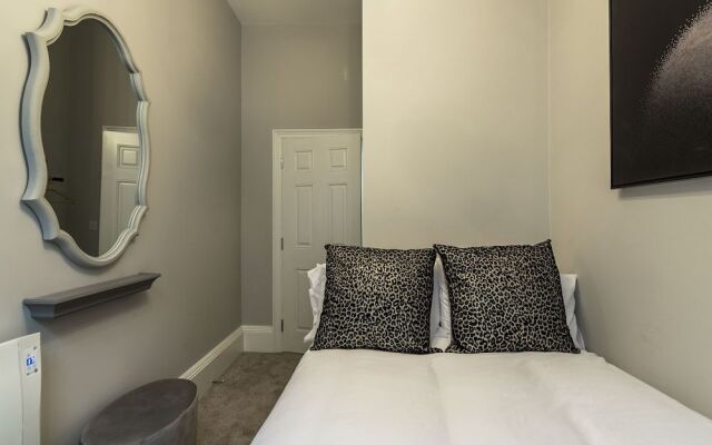 Pieces of Eight Two Bedroom Apartment