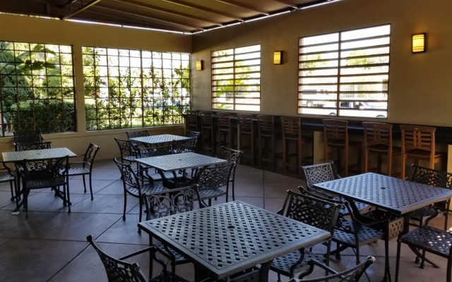 Quality Inn & Suites Anaheim Maingate