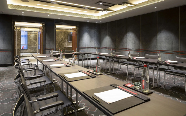 The Peninsula Hong Kong Hotel