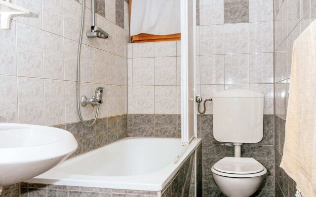 Cozy Holiday Home in Zadar with Swimming Pool