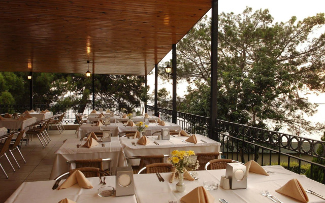 Aska Bayview Resort 