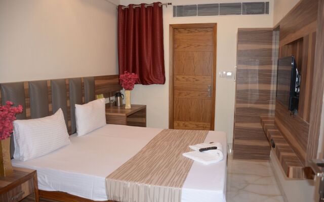 Hotel Golden Oasis Delhi