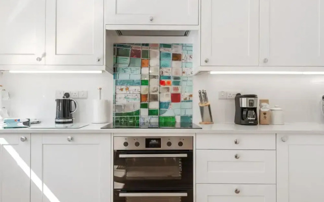 Ty Hapus - Close to Beach and Town