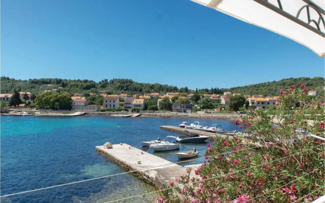 Holiday home Lumbarda-Koludrt II
