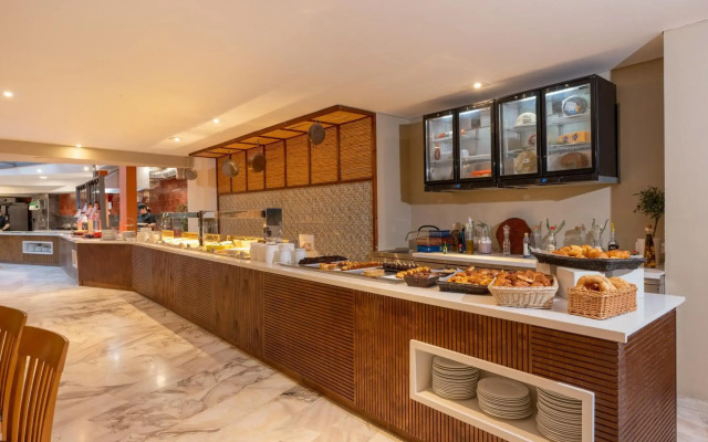 Minos Hotel
