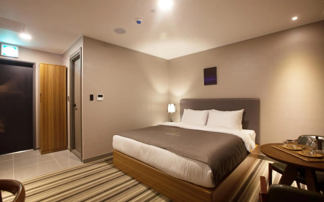 GNB Hotel