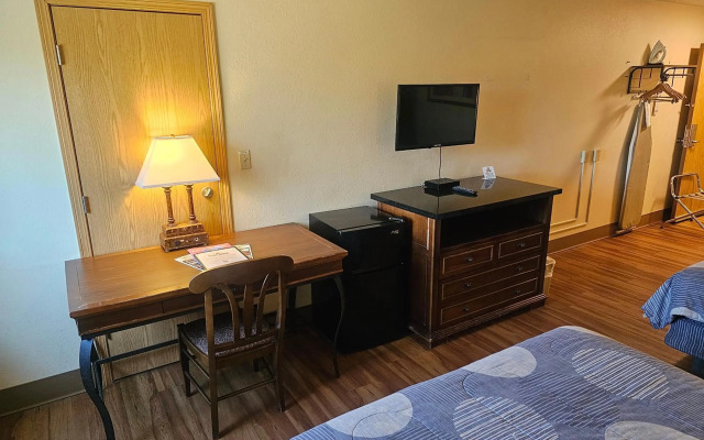 Broadway Inn Conference Center