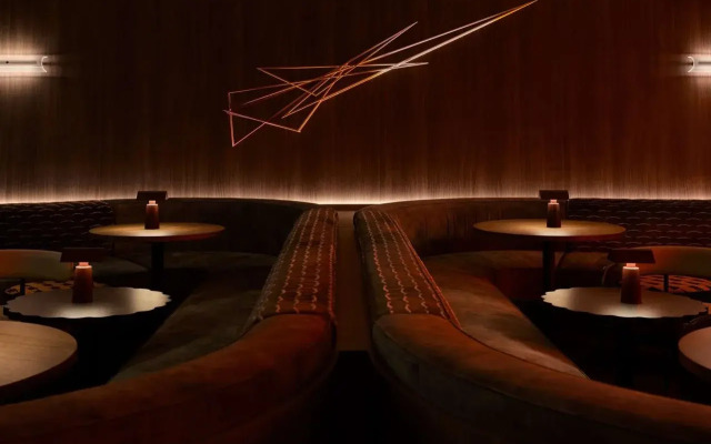 Hyde Melbourne Place