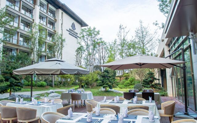Minyoun Langzhong Ancient City Resort