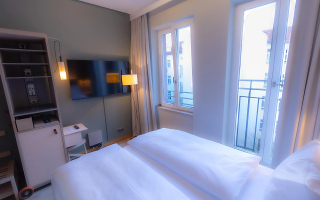 Hotel Bleibtreu Berlin by Golden Tulip
