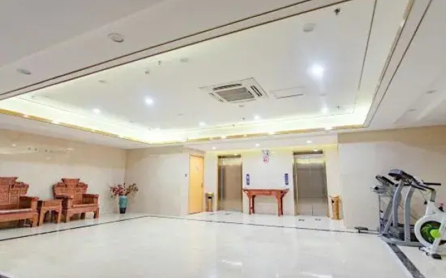 Longcheng Hotel