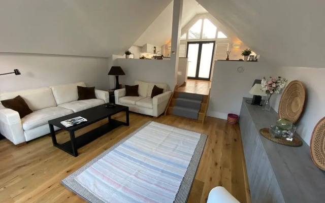 Lovely 1-bed Garden Apartment in London