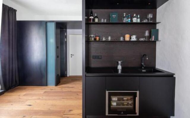 Flurin Suites