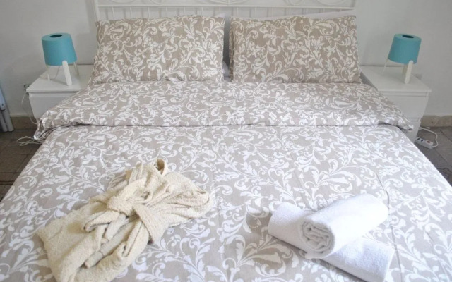 Sunrise Hostel & Rooms