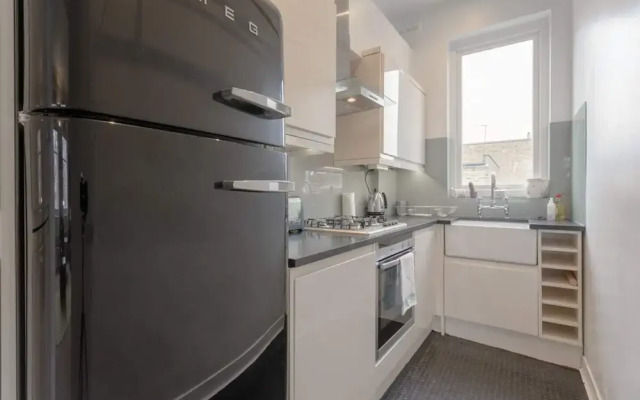 Vibrant 1 Bedroom Flat In Islington With Garden